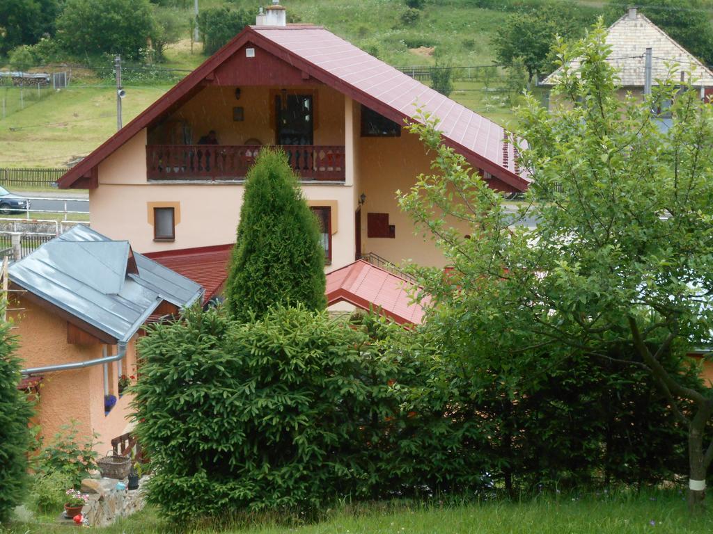 Domino Apartment Korytne Exterior photo